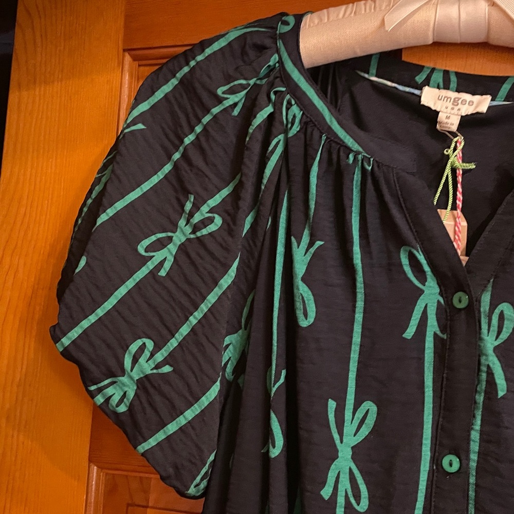NWT Umgee Navy and Green Bow Button Down Dress w/ Belt size Medium - Picture 4 of 7